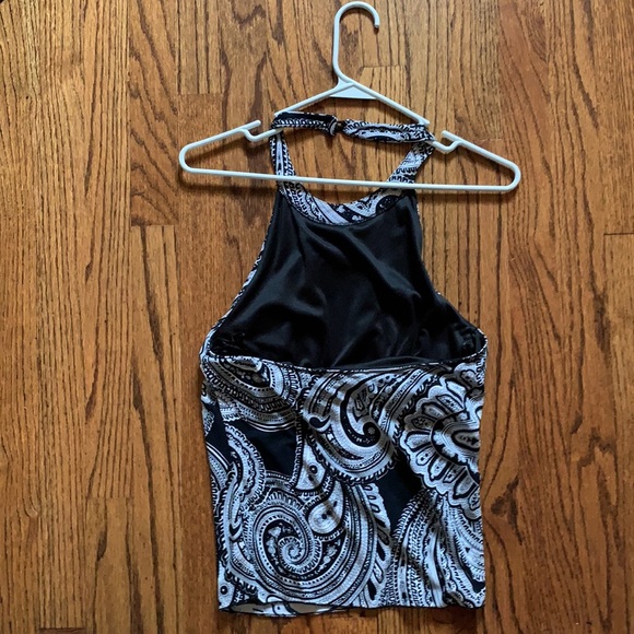 Ann Taylor halter with built in bra - Picture 2 of 3